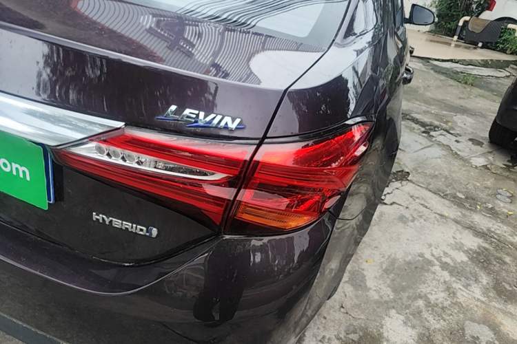 Used Toyota Levin 2017 Revised Dual-Engine 1.8H GS-L E-CVT Leading Edition China V Standard Right Rear Taillight