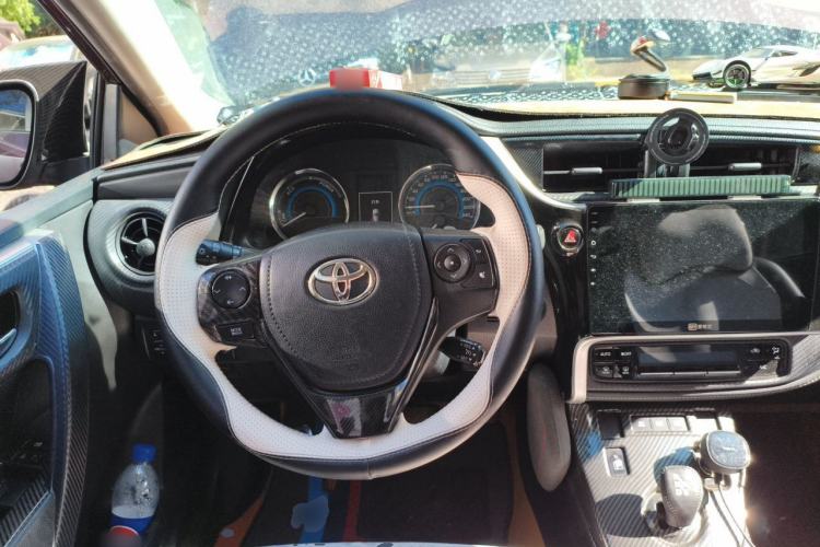 Used Toyota Levin 2017 Revised Dual-Engine 1.8H GS E-CVT Elite Sunroof Version China V Standard Steering Wheel
