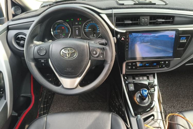 Used Toyota Levin 2017 Revised Dual-Engine 1.8H GS E-CVT Elite Sunroof Version China V Standard Steering Wheel