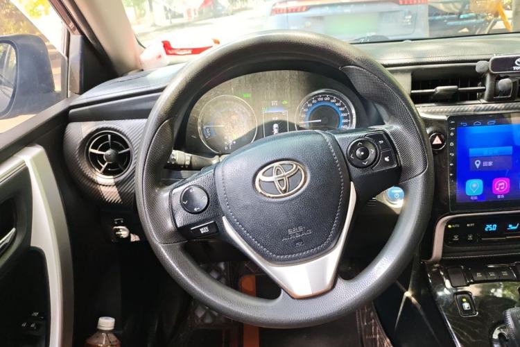 Used Toyota Levin 2017 Revised Dual-Engine 1.8H GS E-CVT Elite Sunroof Version China V Standard Steering Wheel
