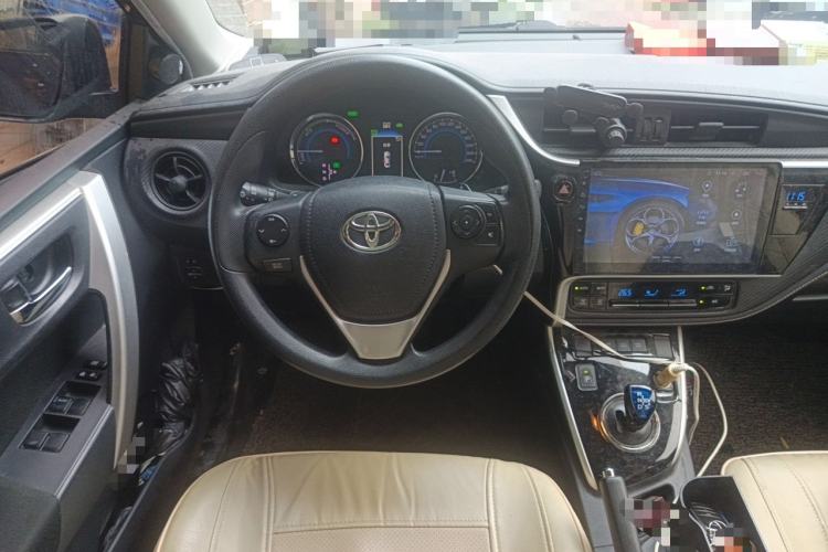 Used Toyota Levin 2017 Revised Dual-Engine 1.8H GS E-CVT Elite Sunroof Version China V Standard Steering Wheel