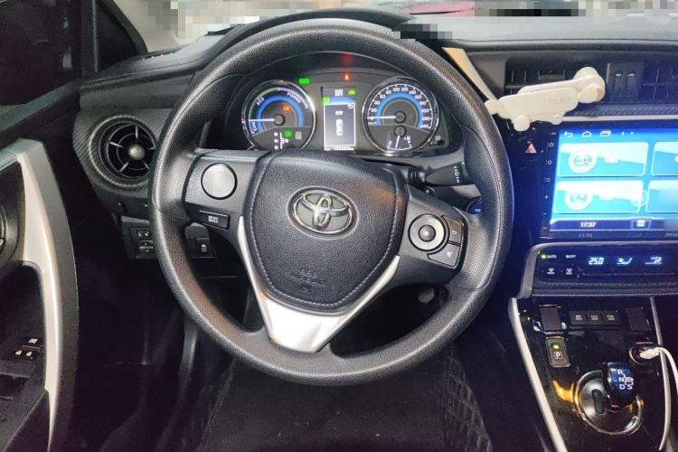Used Toyota Levin 2017 Revised Dual-Engine 1.8H GS E-CVT Elite Sunroof Version China V Standard Steering Wheel