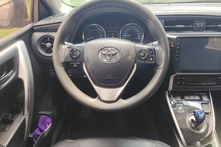 Used Toyota Levin 2017 Revised Dual-Engine 1.8H GS E-CVT Elite Sunroof Version China V Standard Steering Wheel