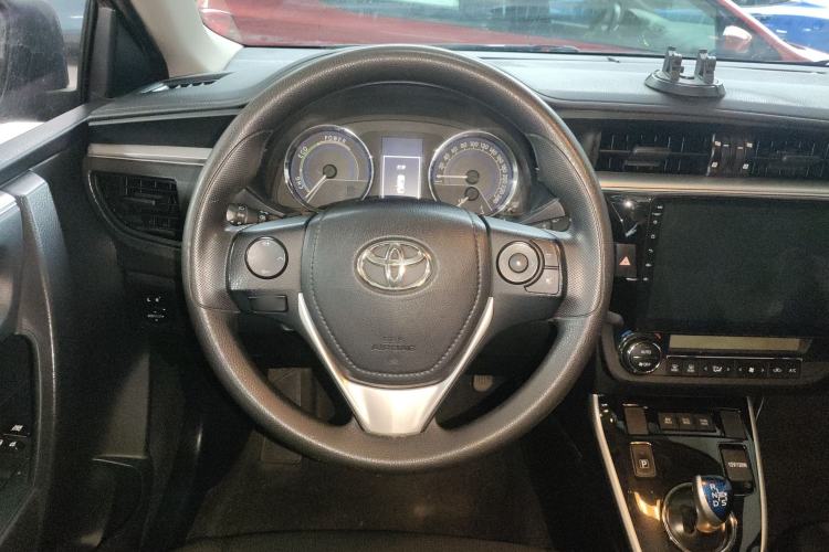 Used Toyota Levin 2017 Revised Dual-Engine 1.8H GS E-CVT Elite Sunroof Version China V Standard Steering Wheel