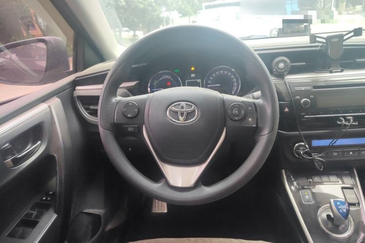 Used Toyota Levin 2017 Revised Dual-Engine 1.8H GS E-CVT Elite Sunroof Version China V Standard Steering Wheel