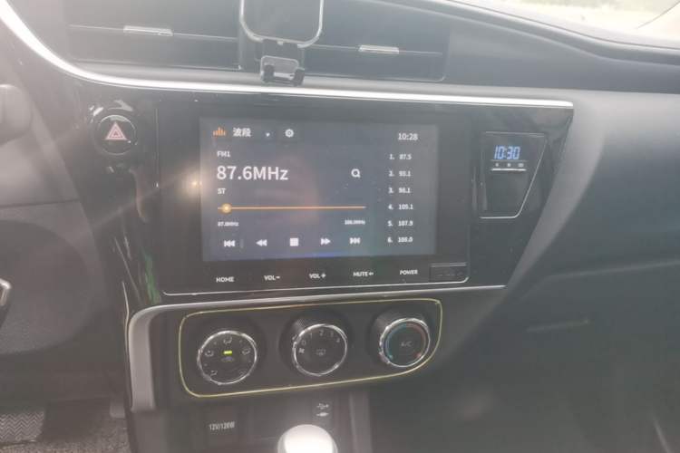 Used Toyota Levin 2017 Revised 185T CVT Elite Edition China V Standard Audio And AC Panel