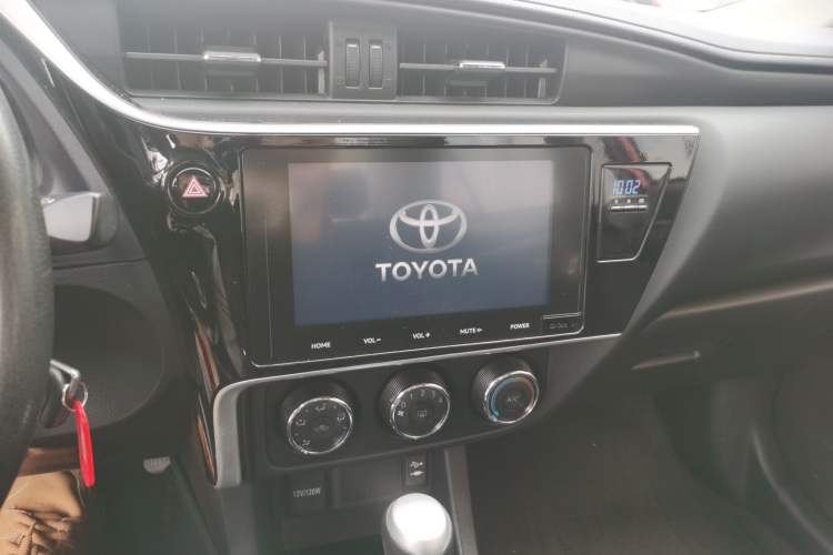 Used Toyota Levin 2017 Revised 185T CVT Elite Edition China V Standard Audio And AC Panel