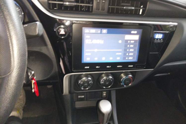 Used Toyota Levin 2017 Revised Version 185T CVT Elite Edition China VI Standard Audio And AC Panel