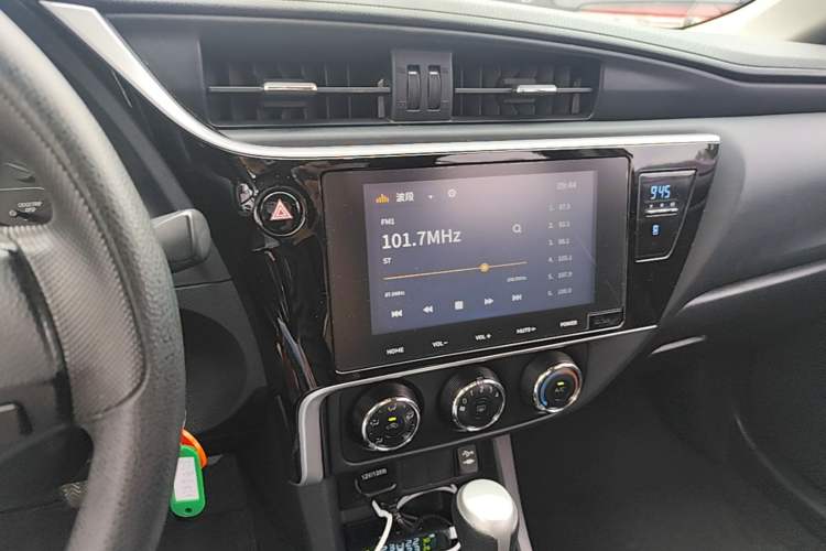 Used Toyota Levin 2017 Revised 185T CVT Elite Edition China V Standard Audio And AC Panel
