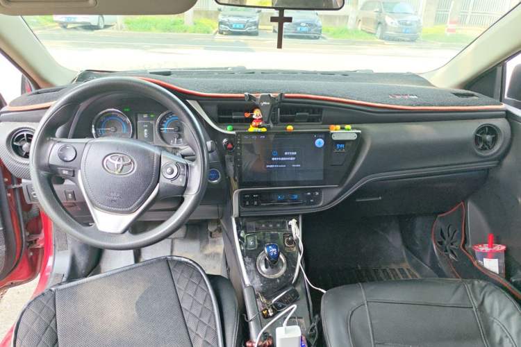 Used Toyota Levin 2017 Revised Dual-Engine 1.8H GS E-CVT Elite Sunroof Version China V Standard Center Console
