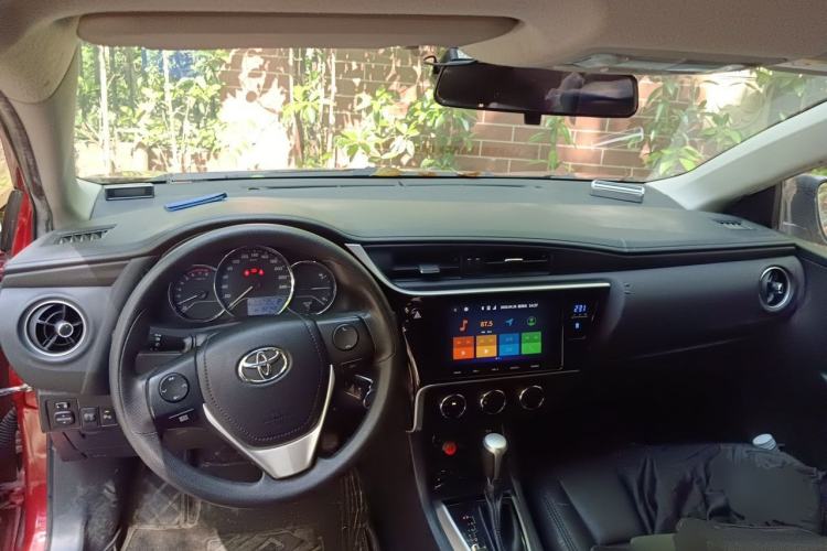 Used Toyota Levin 2017 Revised 185T CVT Elite Edition China V Standard Center Console