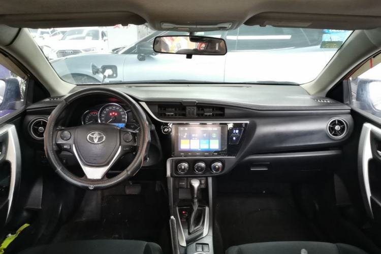 Used Toyota Levin 2017 Revised 185T CVT Elite Edition China V Standard Center Console
