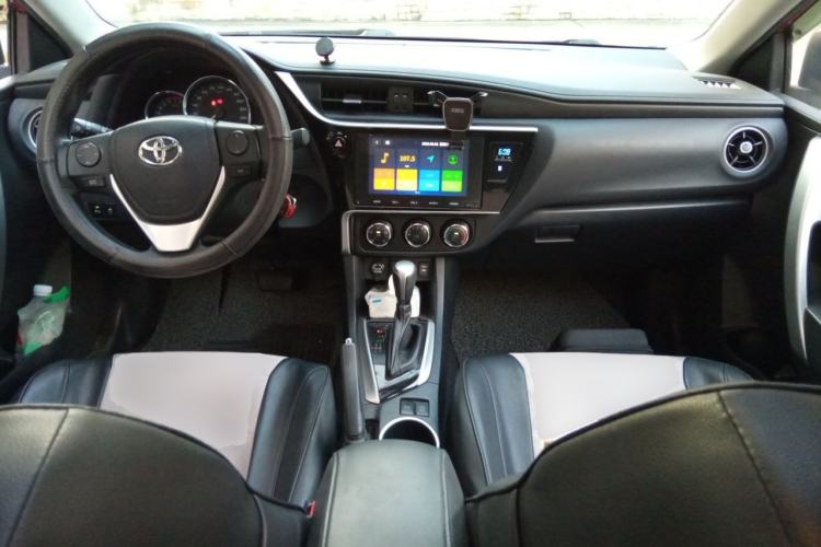 Used Toyota Levin 2017 Revised 185T CVT Elite Edition China V Standard Center Console