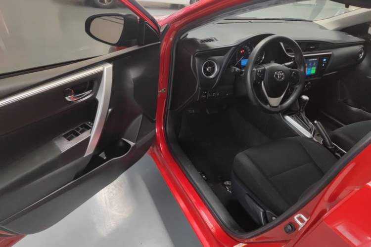 Used Toyota Levin 2017 Revised 185T CVT Elite Edition China V Standard Driver Seat