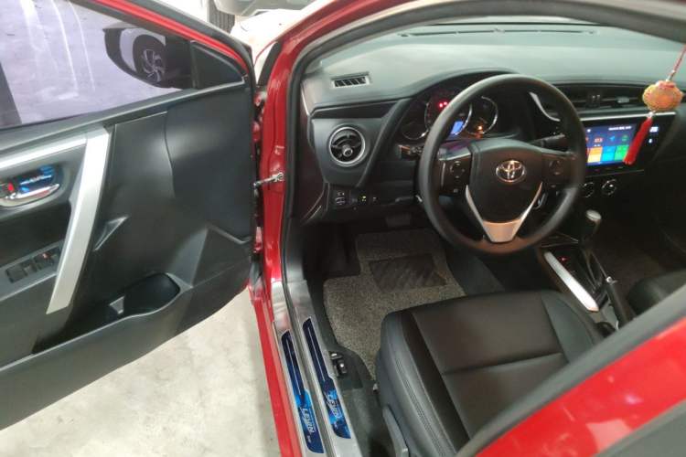Used Toyota Levin 2017 Revised 185T CVT Elite Edition China V Standard Driver Seat