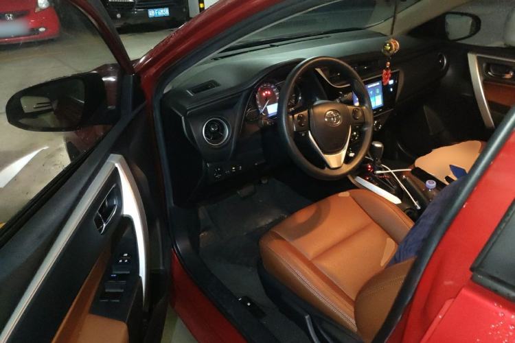 Used Toyota Levin 2017 Revised Version 185T CVT Elite Edition China VI Standard Driver Seat