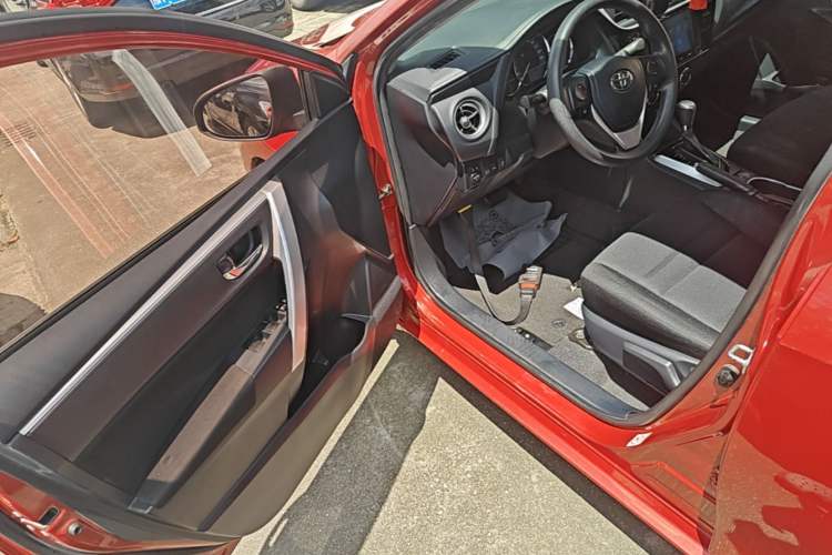Used Toyota Levin 2017 Revised 185T CVT Elite Edition China V Standard Driver Seat
