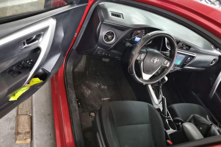 Used Toyota Levin 2017 Revised 185T CVT Elite Edition China V Standard Driver Seat