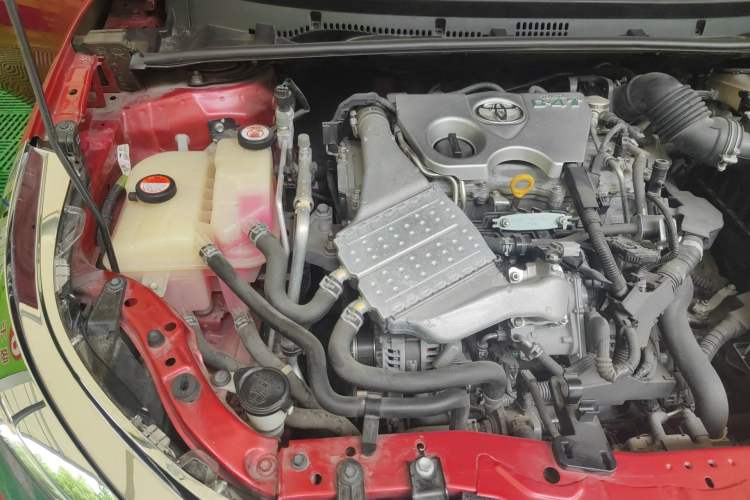 Used Toyota Levin 2017 Revised Version 185T CVT Elite Edition China VI Standard Engine Bay Right