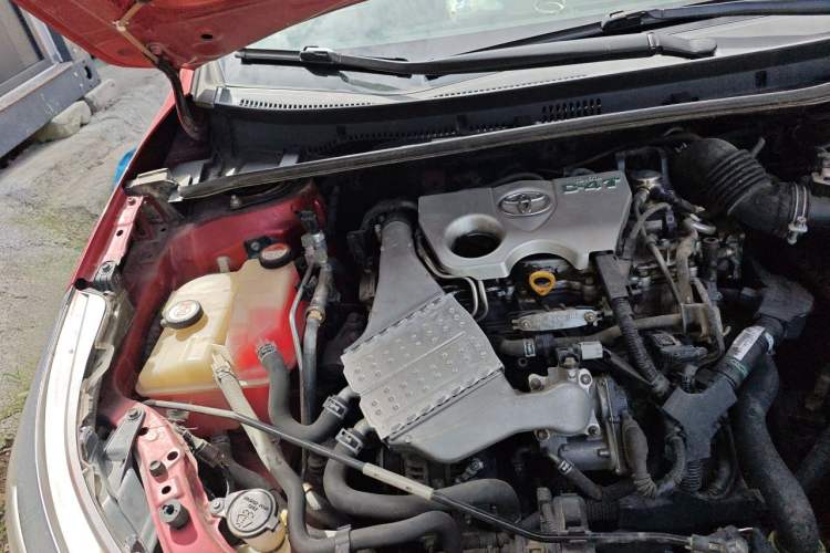Used Toyota Levin 2017 Revised Version 185T CVT Elite Edition China VI Standard Engine Bay Right