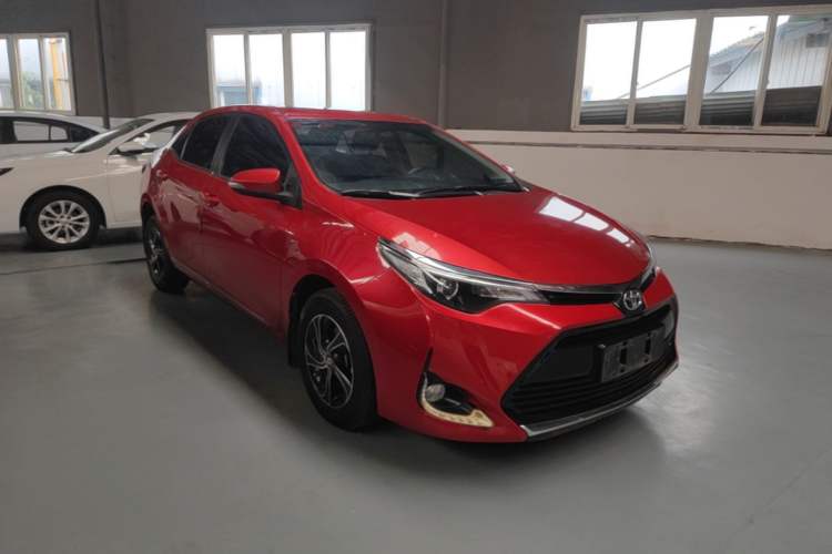 Used Toyota Levin 2017 Revised 185T CVT Elite Edition China V Standard Front Right 45 Deg