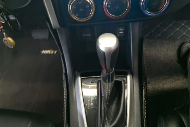Used Toyota Levin 2017 Revised 185T CVT Elite Edition China V Standard Gear Lever