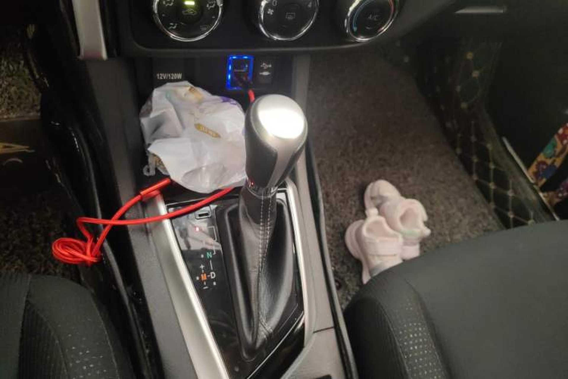 Used Toyota Levin 2017 Revised Version 185T CVT Elite Edition China VI Standard Gear Lever