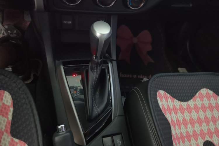 Used Toyota Levin 2017 Revised 185T CVT Elite Edition China V Standard Gear Lever