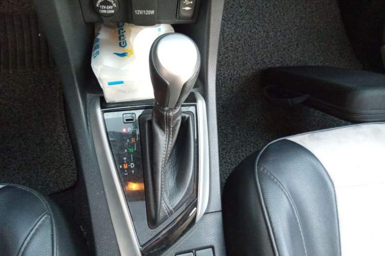 Used Toyota Levin 2017 Revised 185T CVT Elite Edition China V Standard Gear Lever