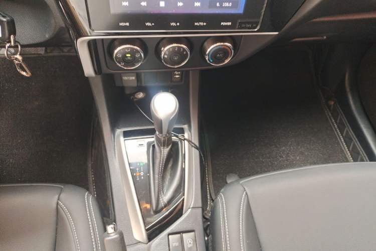 Used Toyota Levin 2017 Revised 185T CVT Elite Edition China V Standard Gear Lever