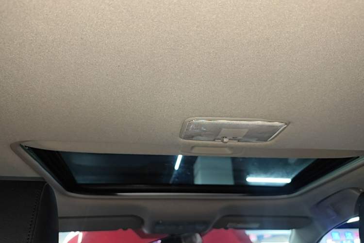 Used Toyota Levin 2017 Revised 185T CVT Elite Edition China V Standard Headliner
