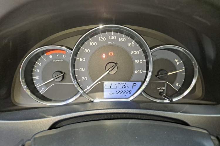 Used Toyota Levin 2017 Revised 185T CVT Elite Edition China V Standard Instrument Cluster