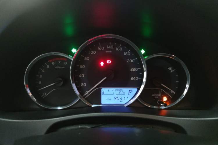 Used Toyota Levin 2017 Revised 185T CVT Elite Edition China V Standard Instrument Cluster