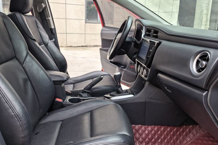 Used Toyota Levin 2017 Revised 185T CVT Elite Edition China V Standard Interior 3