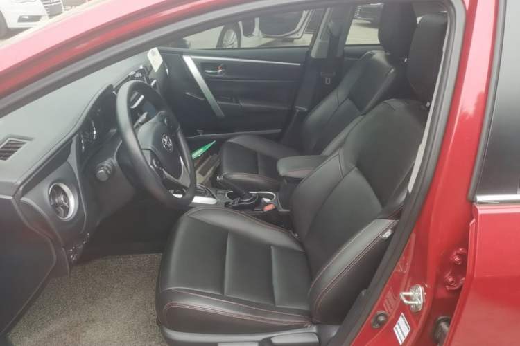 Used Toyota Levin 2017 Revised 185T CVT Elite Edition China V Standard Left Front Seat
