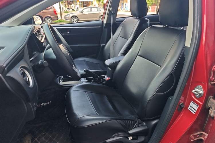 Used Toyota Levin 2017 Revised 185T CVT Elite Edition China V Standard Left Front Seat