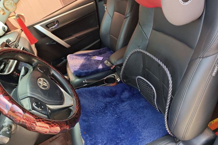 Used Toyota Levin 2017 Revised Version 185T CVT Elite Edition China VI Standard Left Front Seat