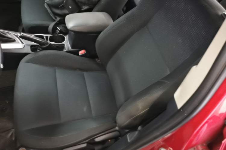 Used Toyota Levin 2017 Revised 185T CVT Elite Edition China V Standard Left Front Seat