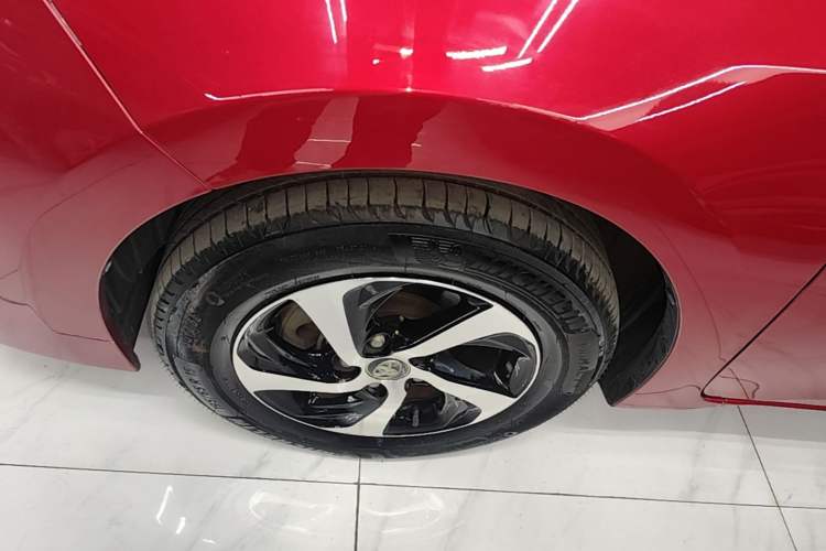 Used Toyota Levin 2017 Revised 185T CVT Elite Edition China V Standard Left Front Wheel Hub