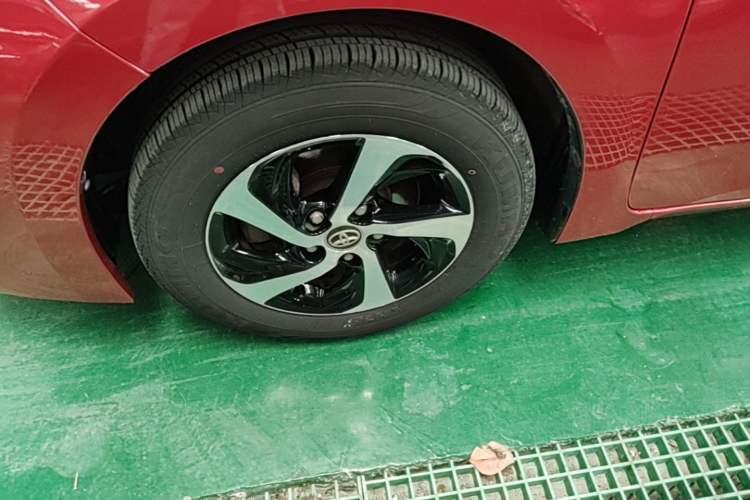 Used Toyota Levin 2017 Revised 185T CVT Elite Edition China V Standard Left Front Wheel Hub