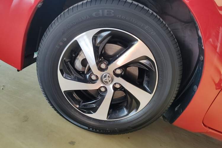 Used Toyota Levin 2017 Revised 185T CVT Elite Edition China V Standard Left Front Wheel Hub
