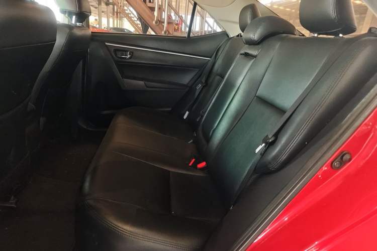 Used Toyota Levin 2017 Revised 185T CVT Elite Edition China V Standard Left Rear Seat