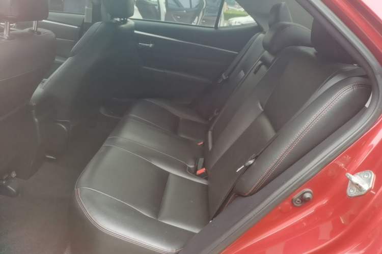 Used Toyota Levin 2017 Revised 185T CVT Elite Edition China V Standard Left Rear Seat