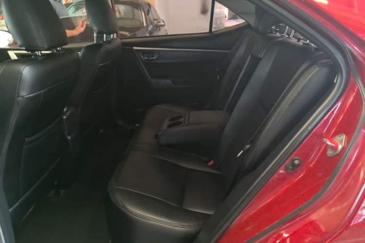 Used Toyota Levin 2017 Revised 185T CVT Elite Edition China V Standard Left Rear Seat