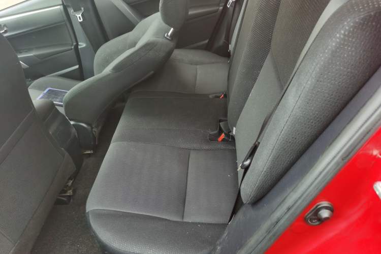 Used Toyota Levin 2017 Revised 185T CVT Elite Edition China V Standard Left Rear Seat