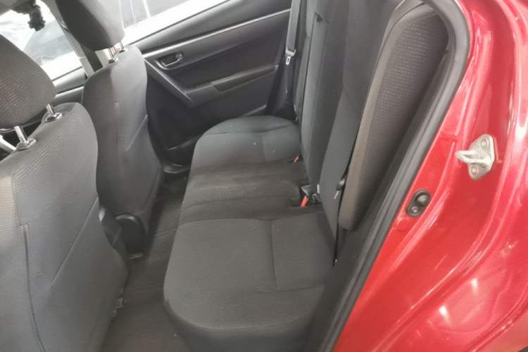 Used Toyota Levin 2017 Revised 185T CVT Elite Edition China V Standard Left Rear Seat
