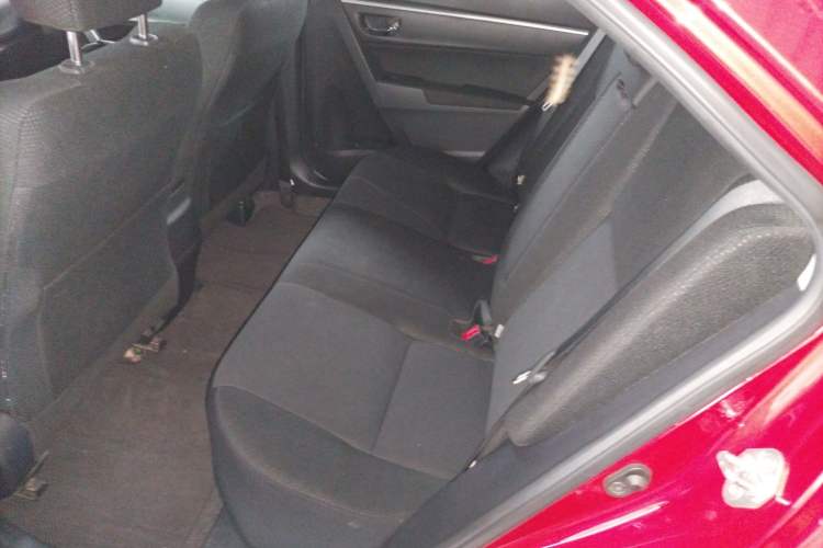 Used Toyota Levin 2017 Revised Version 185T CVT Elite Edition China VI Standard Left Rear Seat