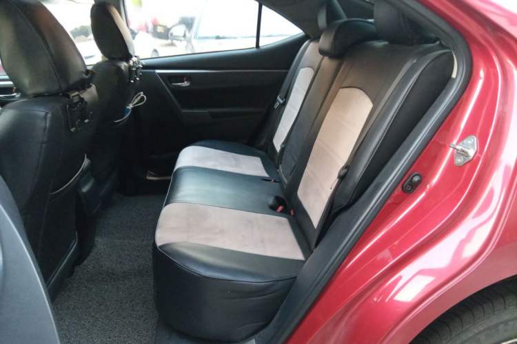 Used Toyota Levin 2017 Revised 185T CVT Elite Edition China V Standard Left Rear Seat