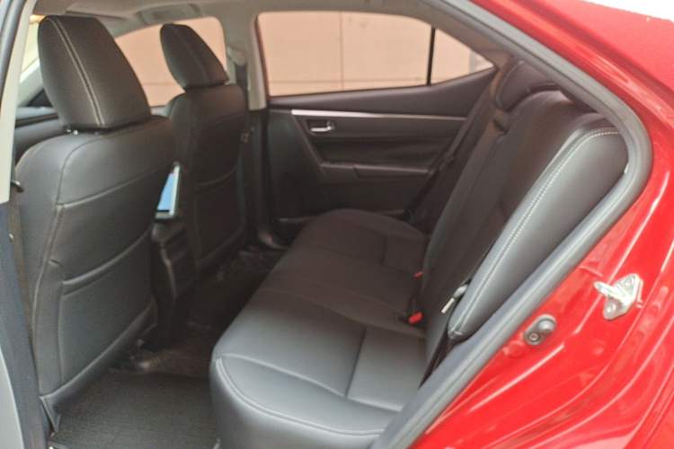 Used Toyota Levin 2017 Revised 185T CVT Elite Edition China V Standard Left Rear Seat