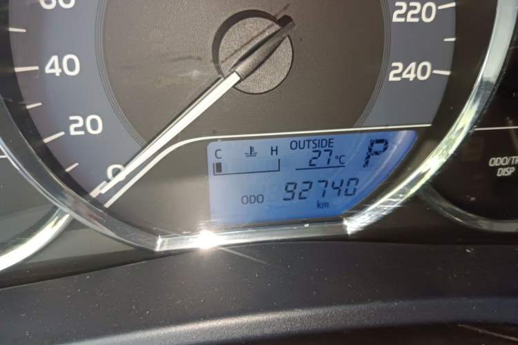 Used Toyota Levin 2017 Revised 185T CVT Elite Edition China V Standard Odometer Close Up